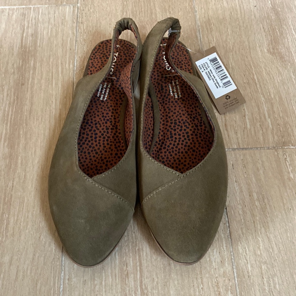 Women’s TOMS Julie Slingback in Olive Suede - Size 8